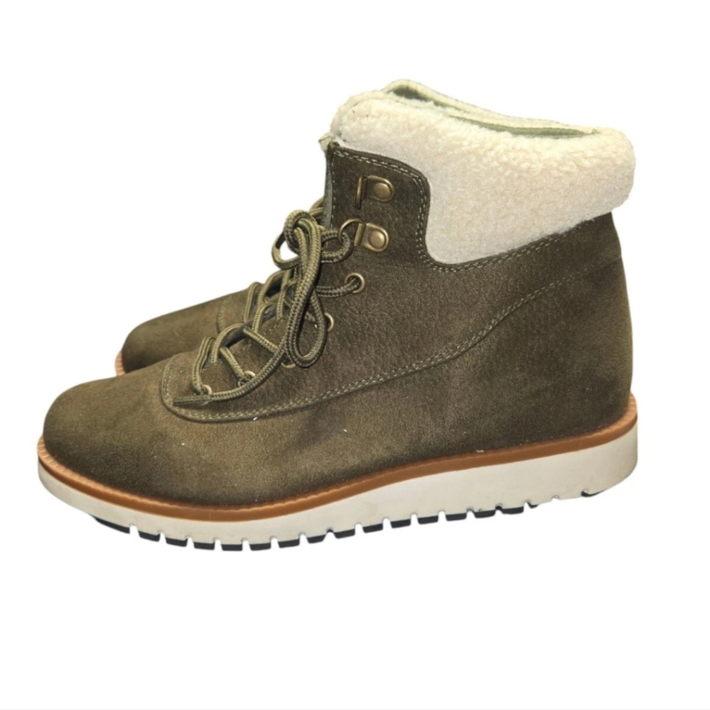 Cliffs by WHITE MOUNTAIN Olive Combat Boots